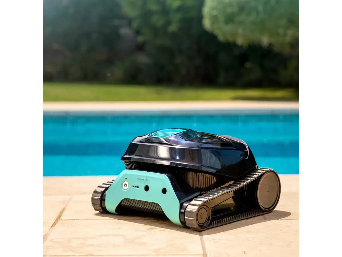 Dolphin Liberty 400 robotic pool cleaner