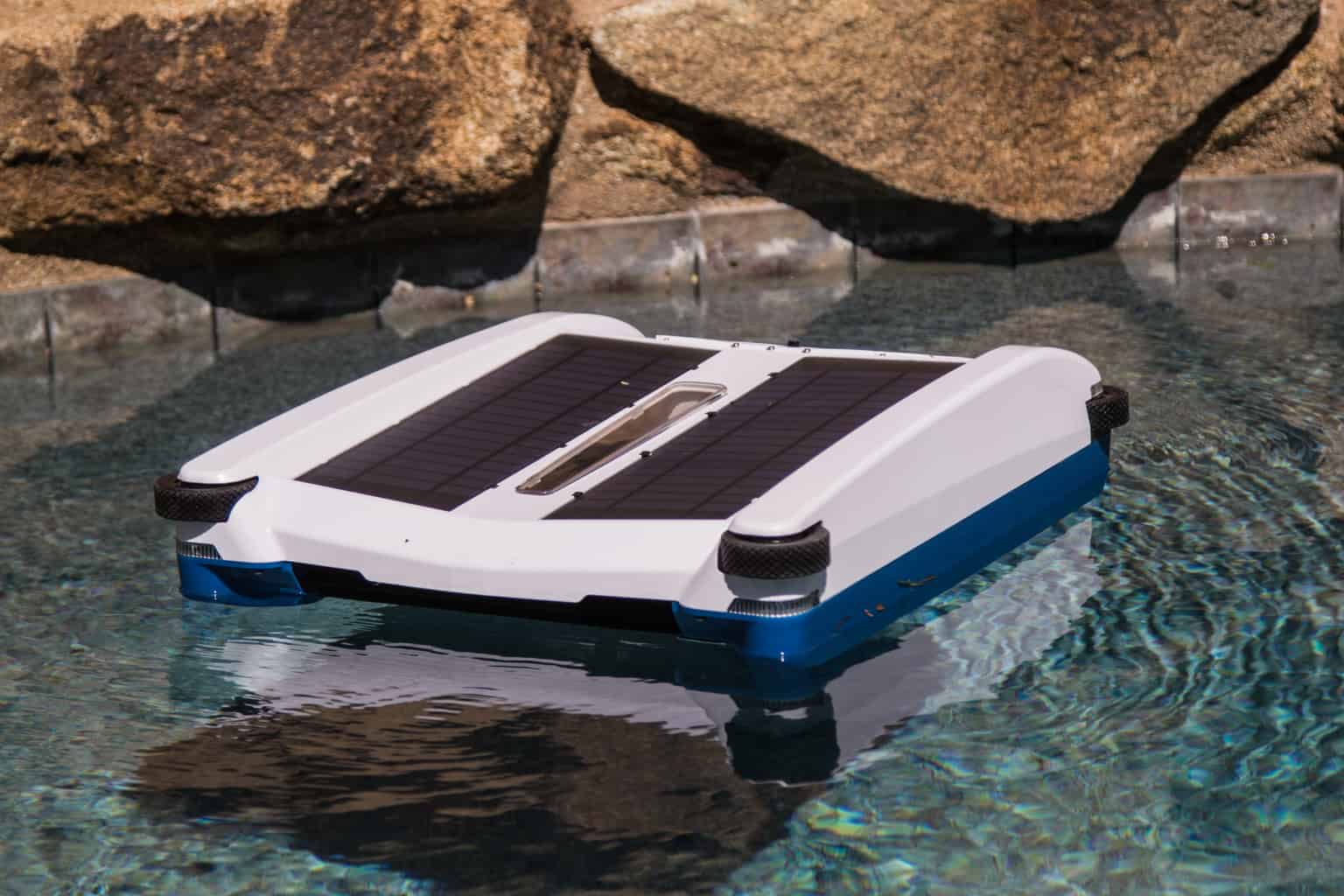 Solar-Breeze NX2 Robotic Skimmer